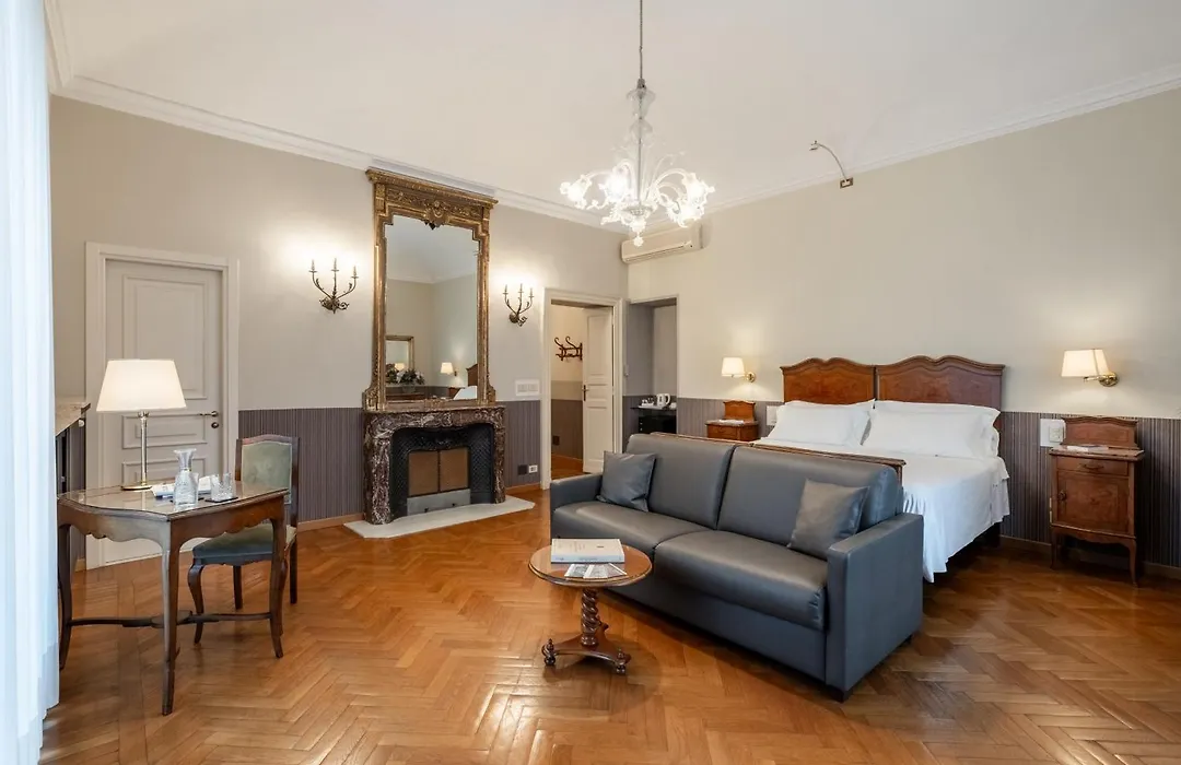 Hotel Roma E Rocca Cavour-1