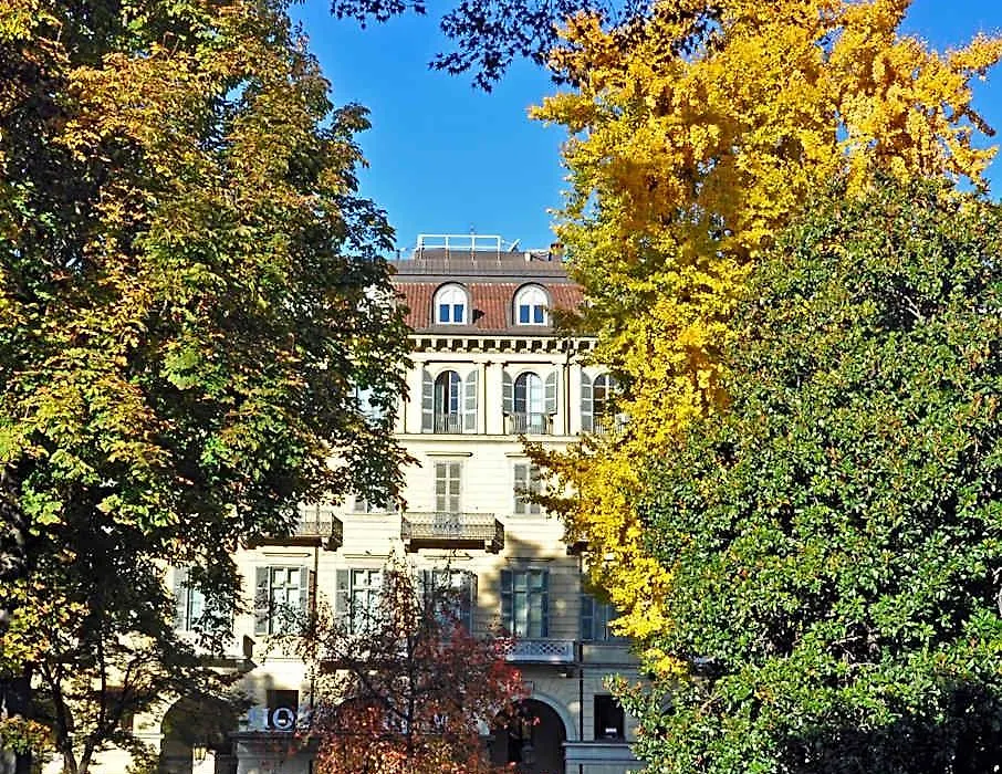 Hotel Roma E Rocca Cavour-1